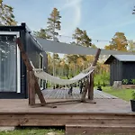 Apartmán Maennikumereaeaere With Sea View And Private *