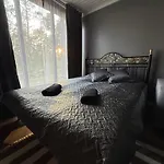 Maennikumereaeaere With Sea View And Private Apartment *