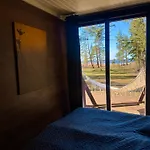 Maennikumereaeaere With Sea View And Private דירה *