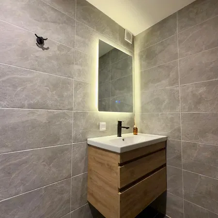 Maennikumereaeaere With Sea View And Private Appartamento Kõrgessaare