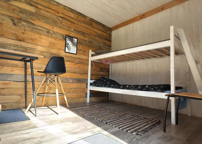 Apartman Maennikumereaeaere With Sea View And Private Korgessaare