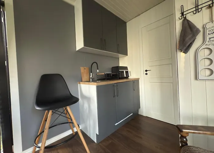 Apartman Maennikumereaeaere With Sea View And Private *