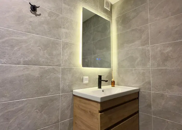 Maennikumereaeaere With Sea View And Private Apartman Korgessaare